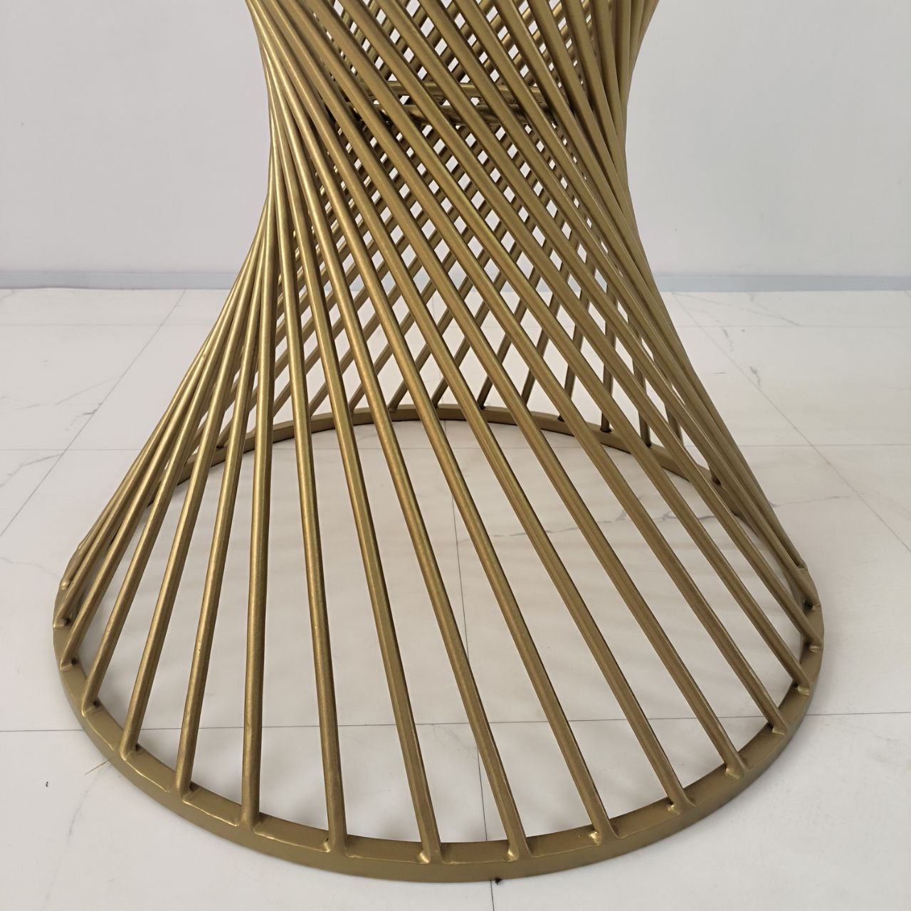 5a0ea229-679b-42c5-8441-79149b78e846