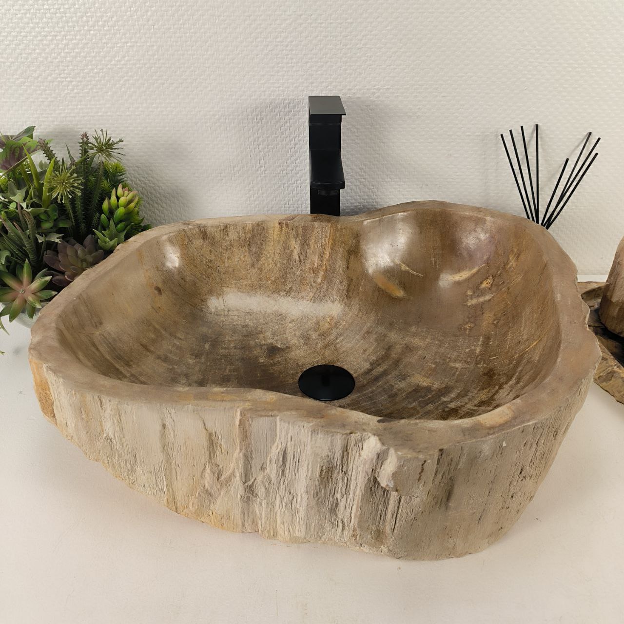 0k4izdebivbechat6nd2vp3lrn2c0hmf