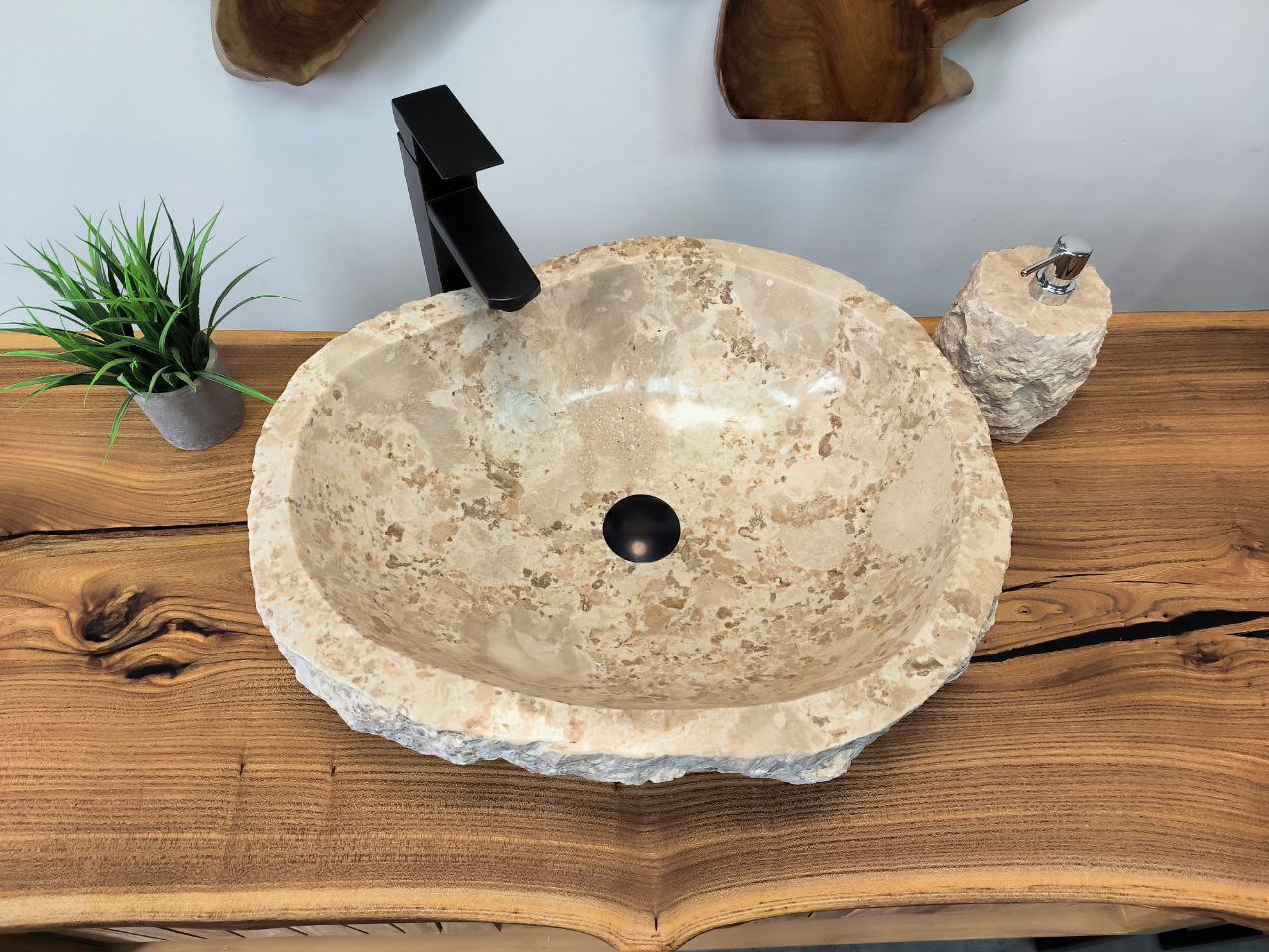 photo_2025-05-14_12-03-05