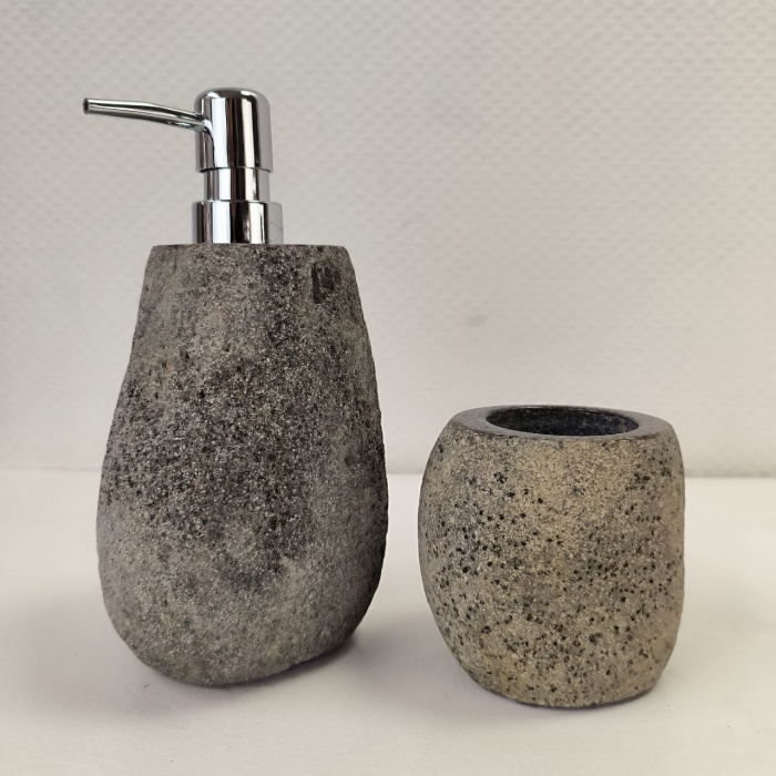 qh747ey0qegry06x8x9krmok2zp32ce4