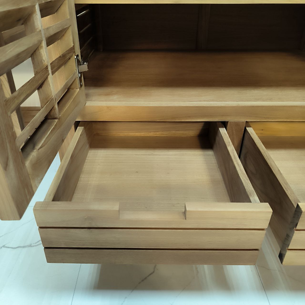 b2ai3op1zj8azbr8vb2bkxoioctt3gyp