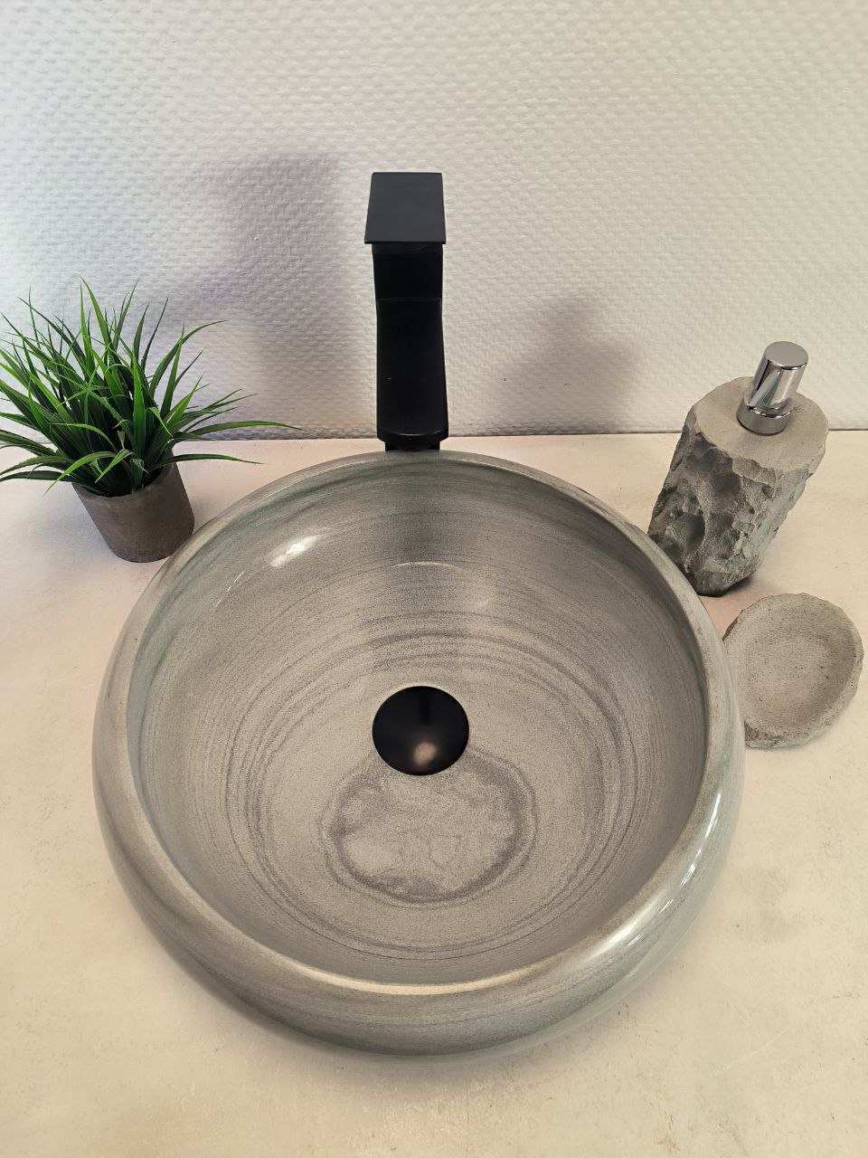 photo_2025-03-20_15-23-29