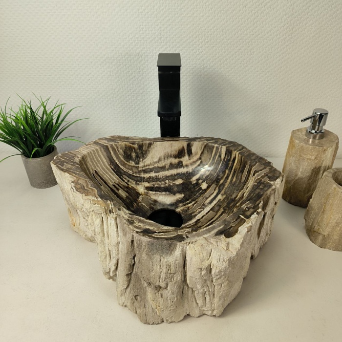 photo_2025-06-30_16-18-43