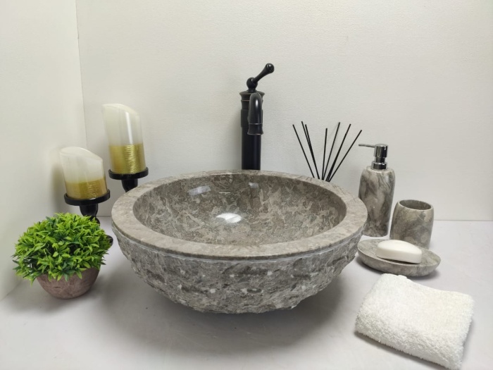 a4192d8c7674ca3de25fc82a50a5709a