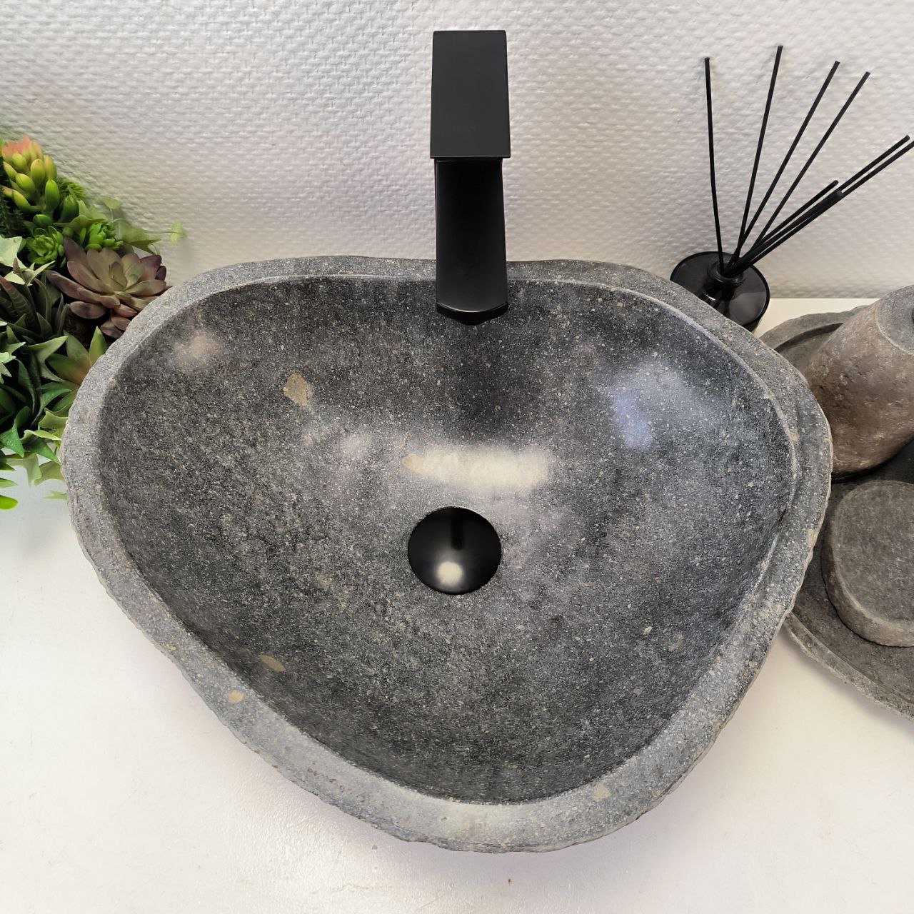 tlpne14cwmx5vidmorm3dncr4p6rn67c