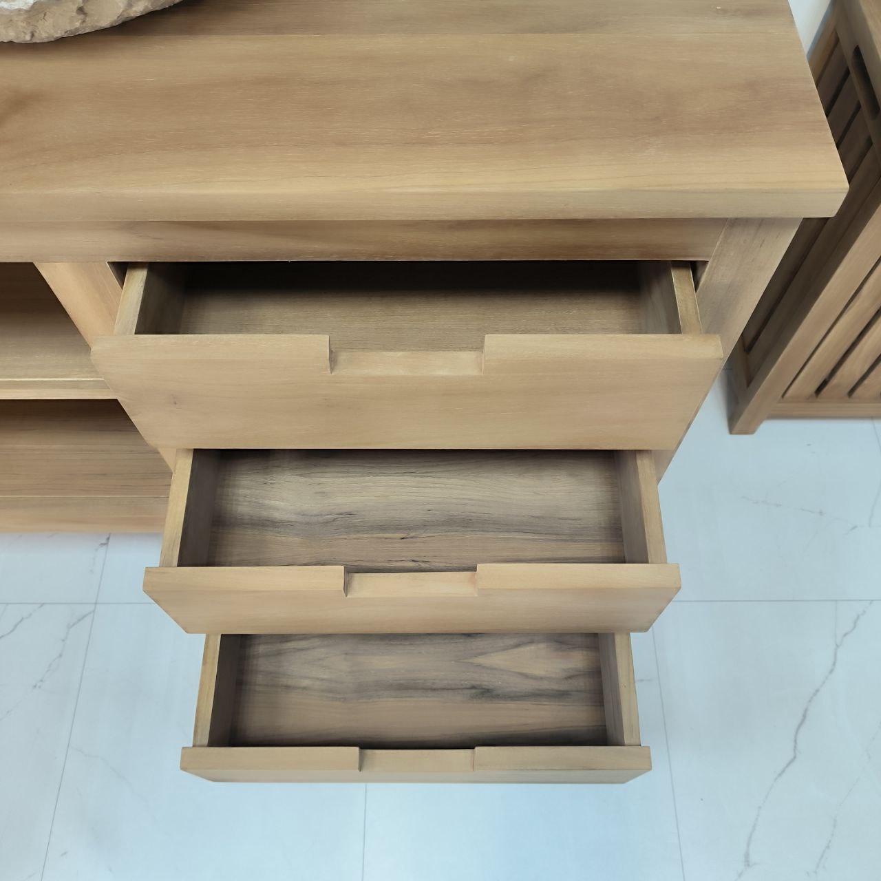 f256tbqm4f2ahemos3v5jsh02diua0f0