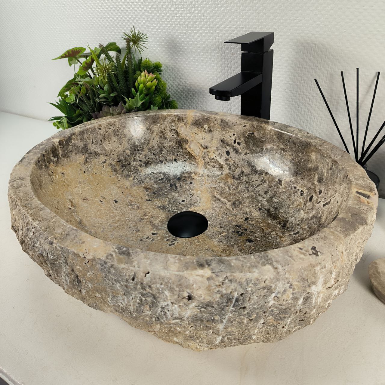 z8ko9f0tgd9d9j07m67j660qi9c2cdns