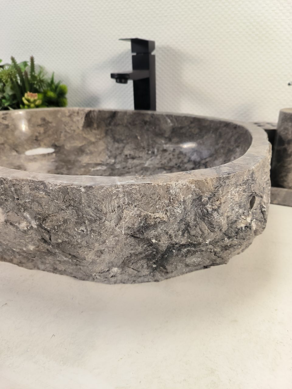Раковина из мрамора Erozy Grey EM-65097 59*41*15 из натурального камня