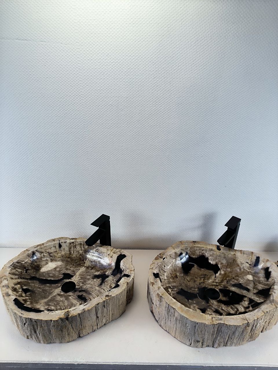 d6109690-6098-4126-9f3f-22d5cb24afa3