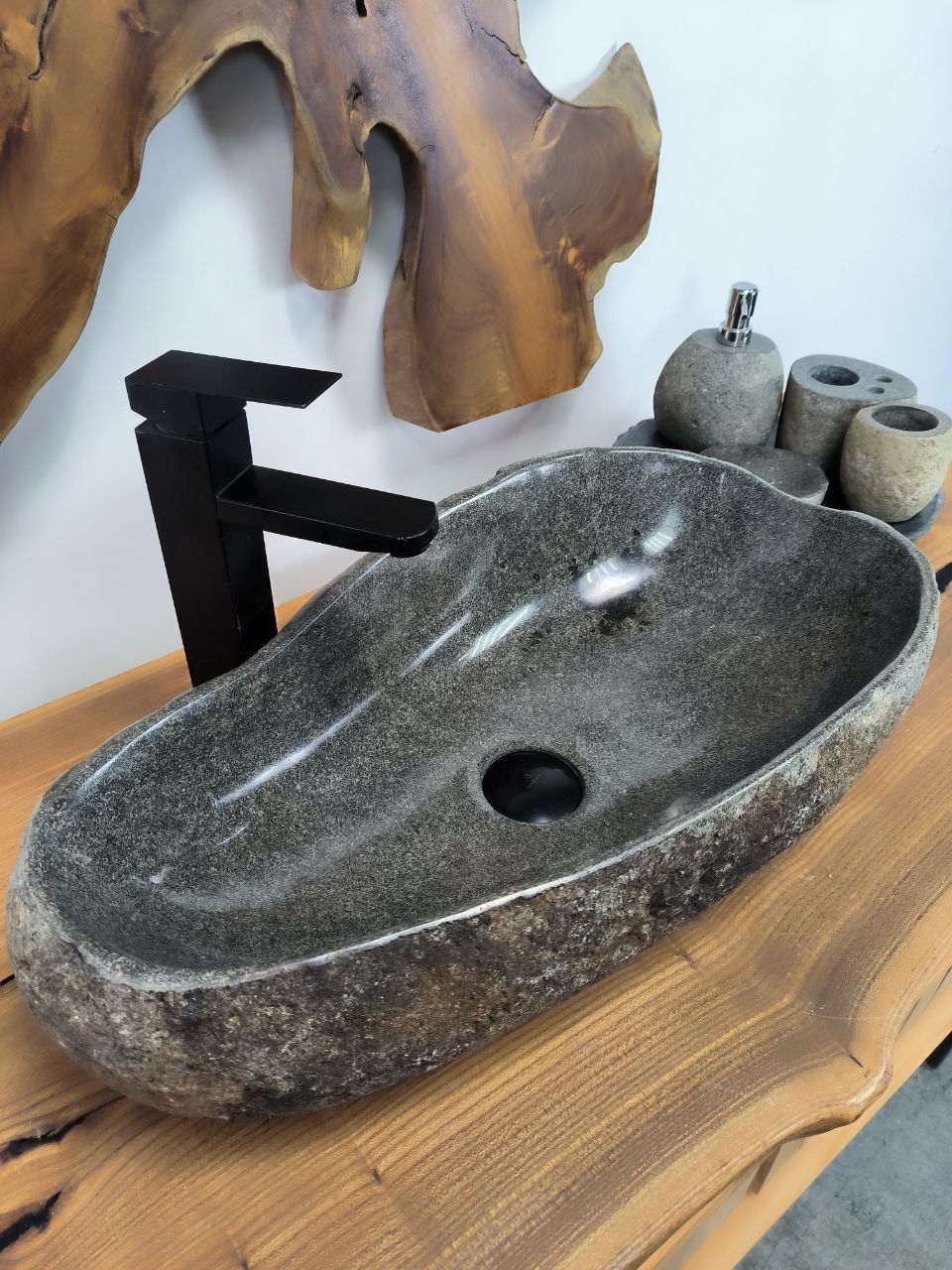 Раковина из речного камня RS-66381 58х32х15 из натурального камня