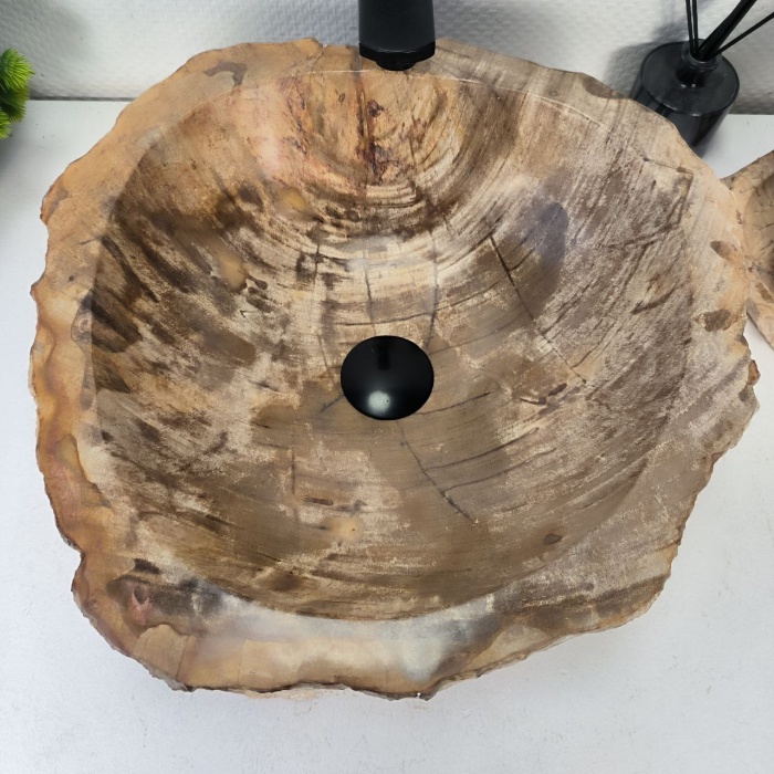 vk6k1dngtkyf504jspy91gvwh75evrau