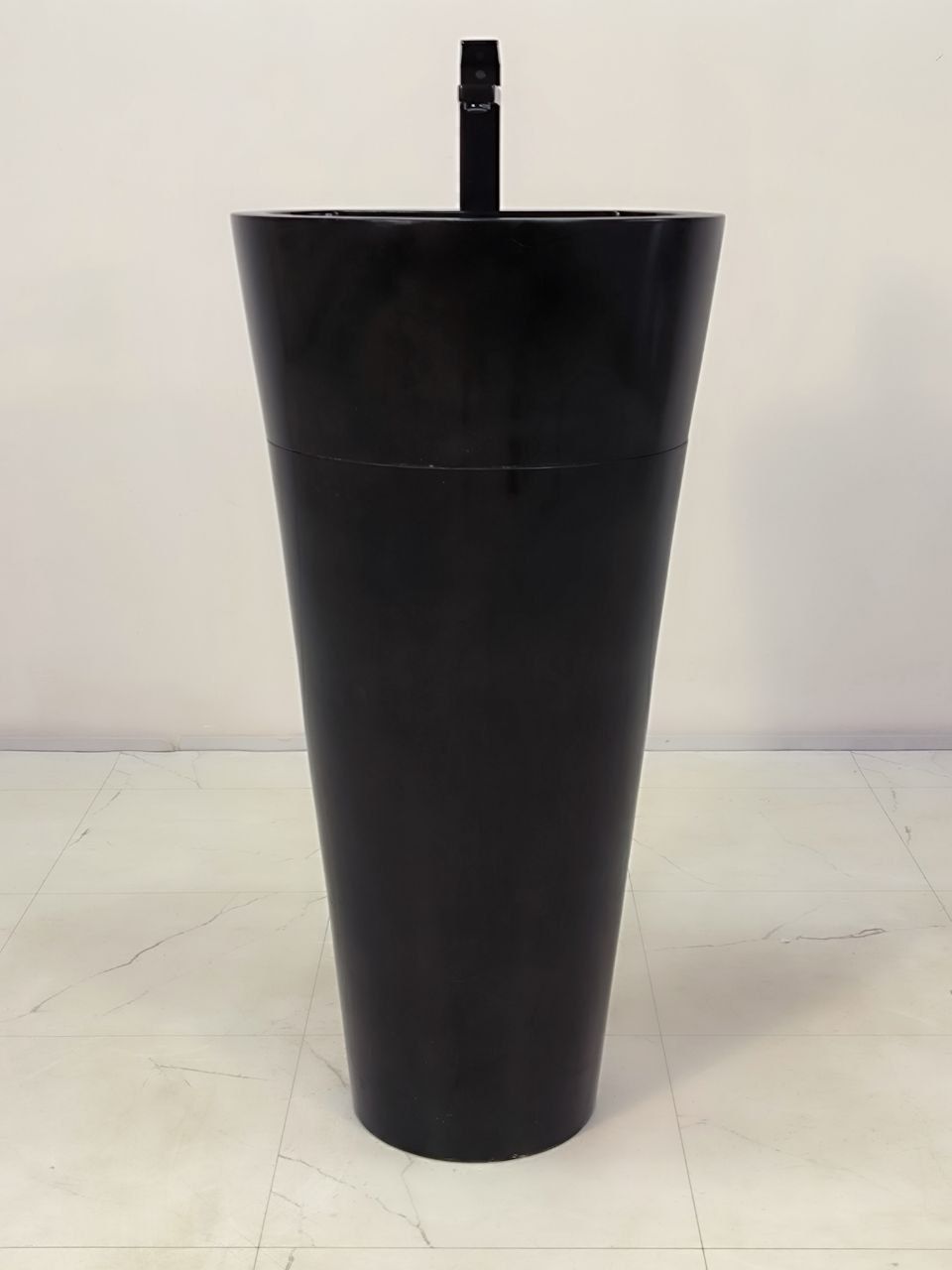 Раковина напольная из мрамора Black MN-61363 (45*45*90)