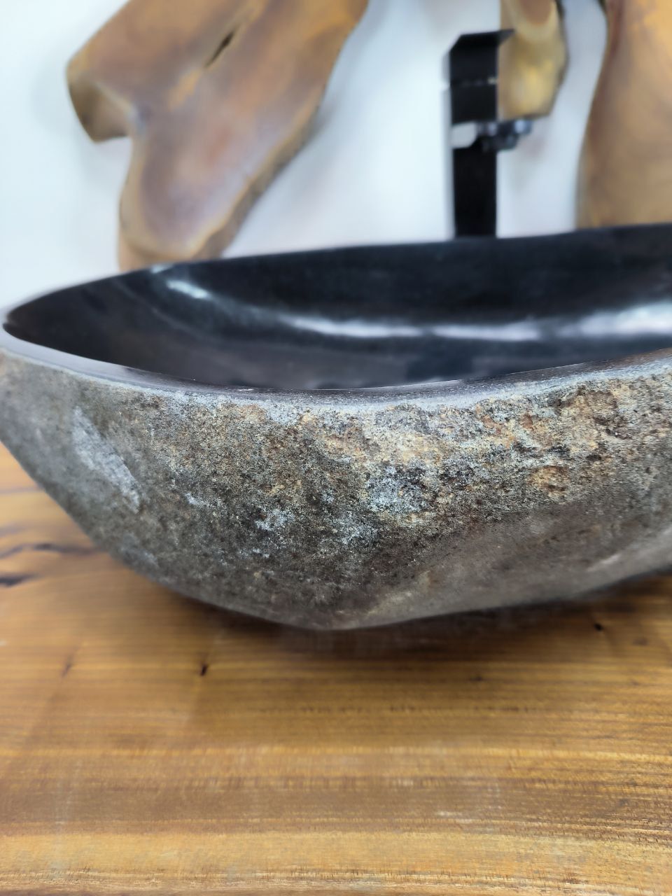 Раковина из речного камня RS-66549 68х40х15 из натурального камня