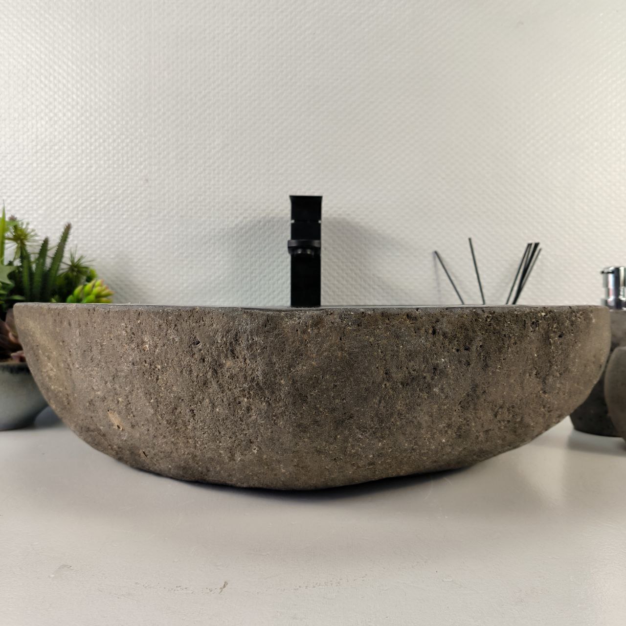 photo_2024-05-03_17-14-38