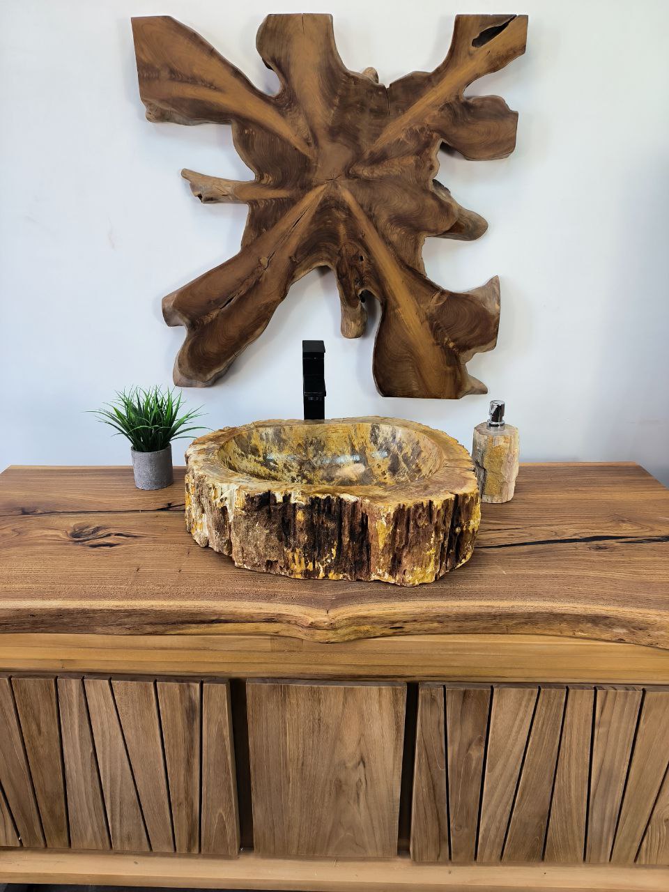 photo_2025-05-15_12-32-59