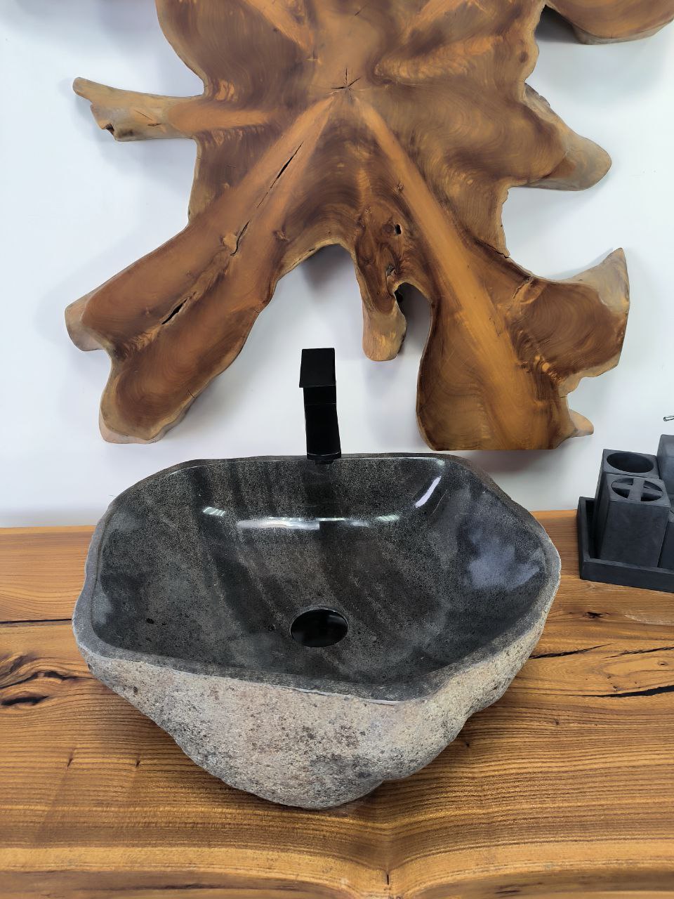 b1350bf8-1b52-4e85-a84f-45253086c5dd