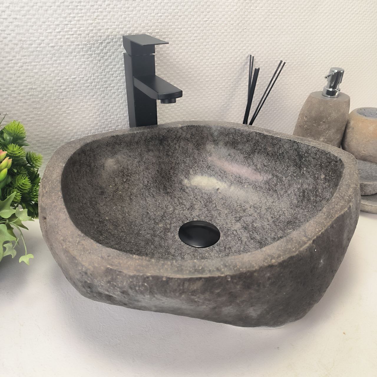 fhosbtfw685av6ea9bno4g15tk0xeuxs