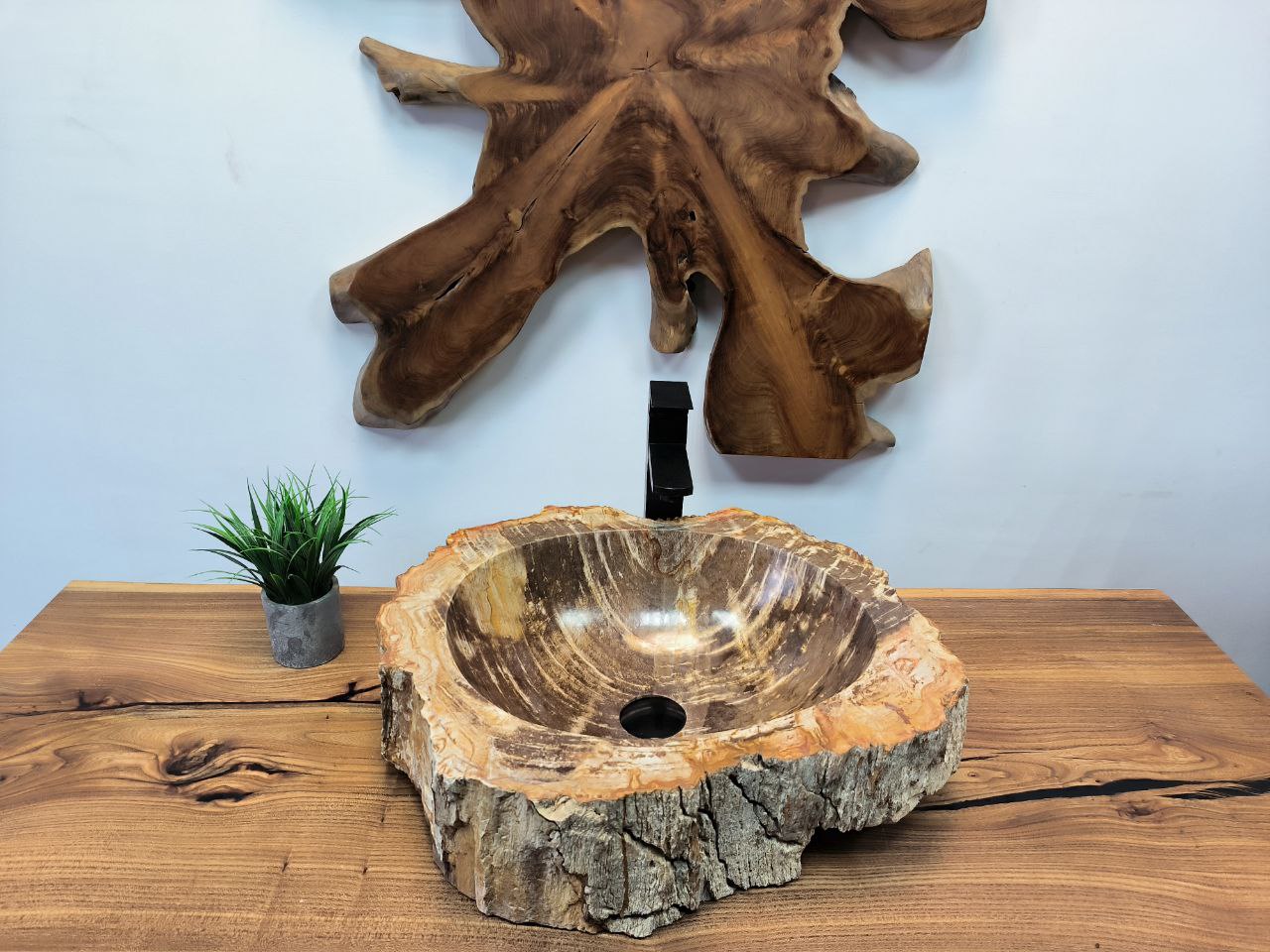 photo_2025-05-14_17-45-26