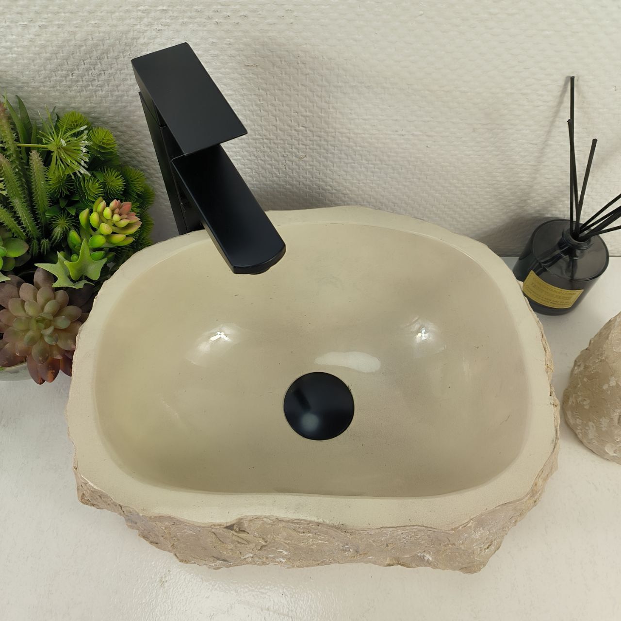 Раковина из мрамора Erozy Cream EM-65570 37*28*16 из натурального камня