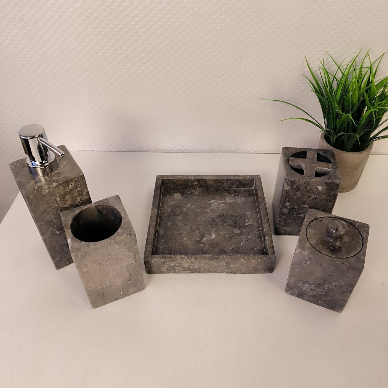 Набор из мрамора 7 предм Bhatroom Set Grey NM-65303 (17см*17см) квадрат 0897