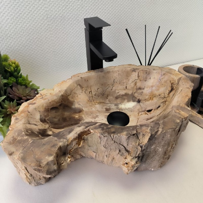 h543n9qaksarwk75xp1do74r2a8trf88