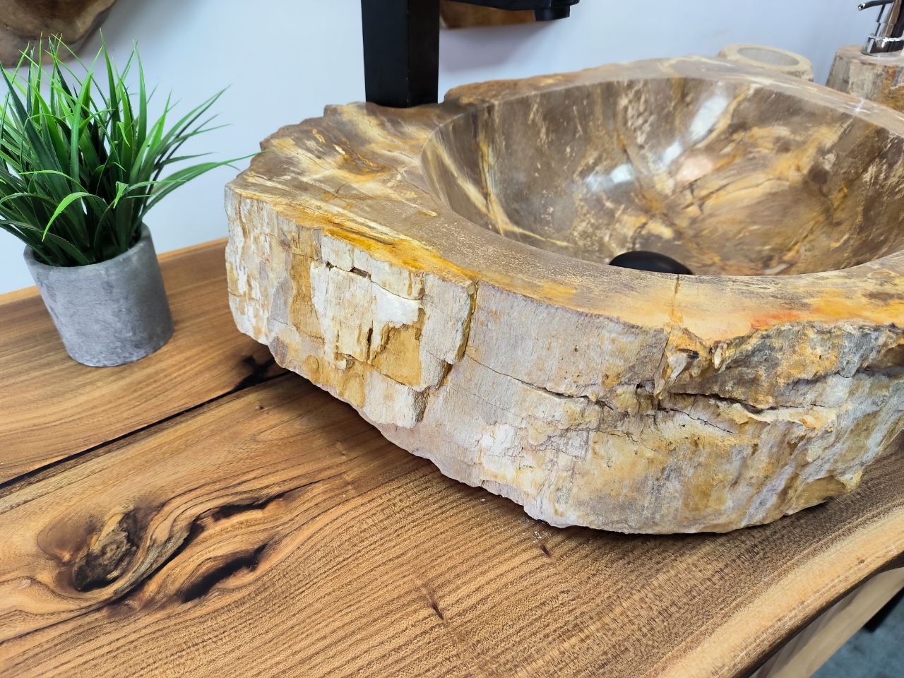 photo_2025-05-14_15-23-14