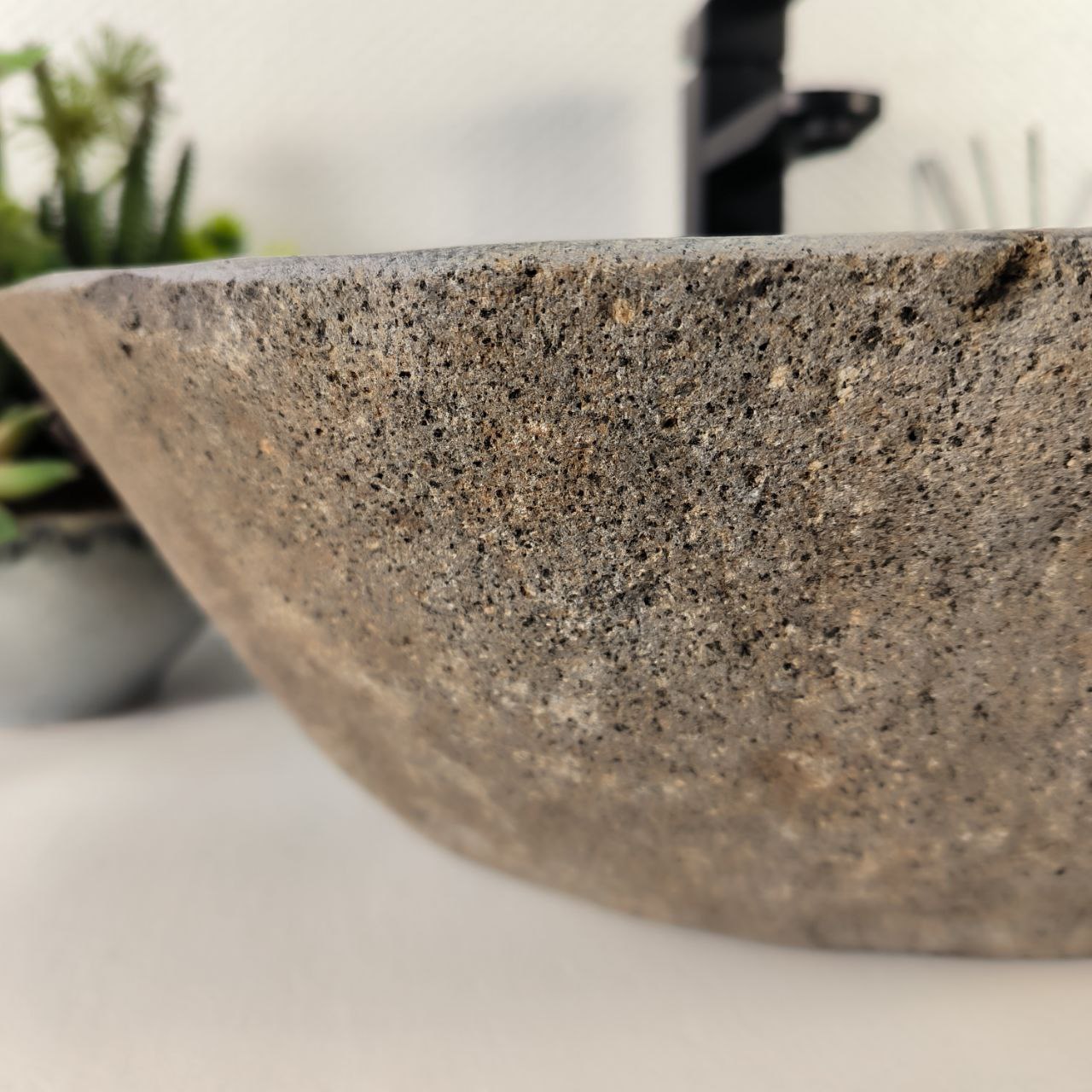 bpeia1n3s108re3lh9q4thlx6j7z4z2n