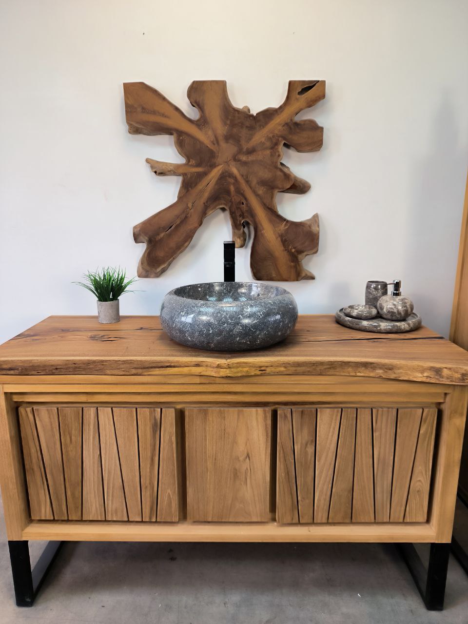 photo_2025-05-17_11-47-50