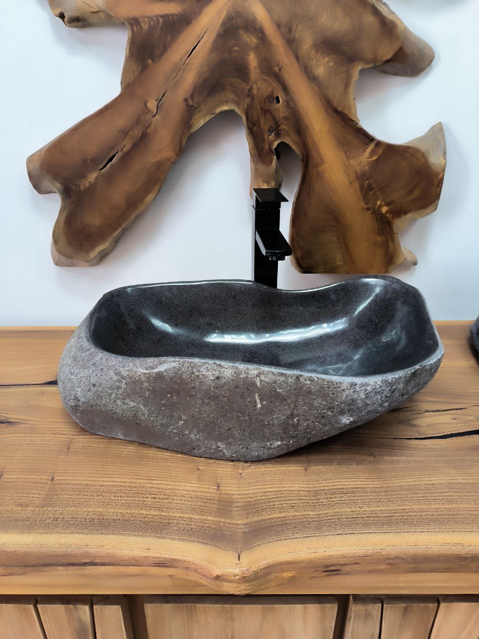 05c8ddd0-5b61-47d4-8bb1-be6d1baa0a4a