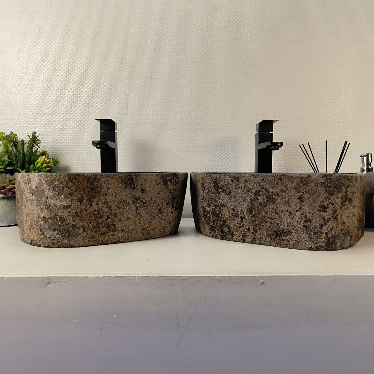 zjn63r5mnoi3hs7juin02zxyrv61wi3l