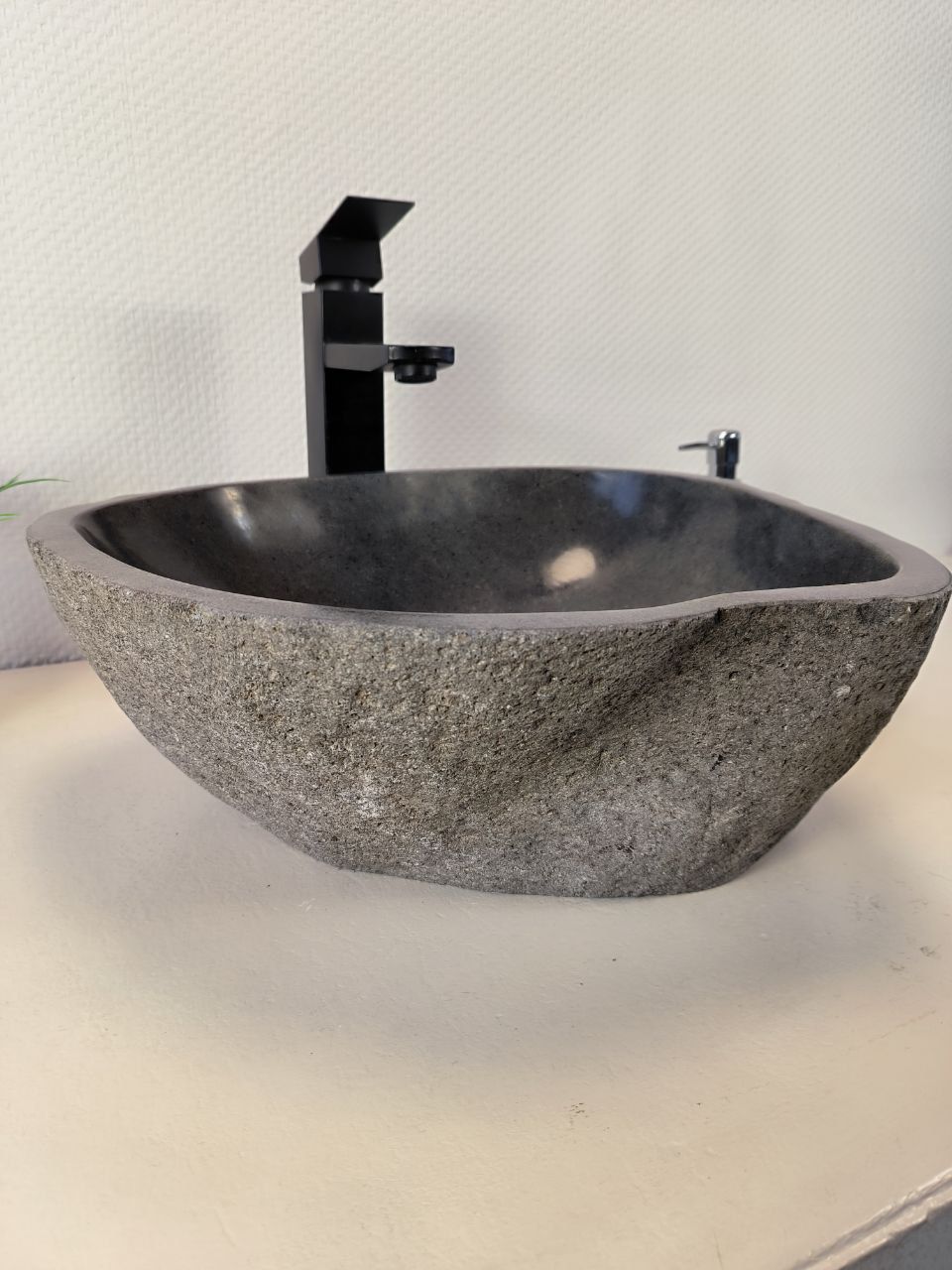 Раковина из речного камня RS-65965 42х38х15 из натурального камня