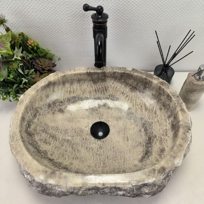 h7t3n81uyus8413sqxcn8lue3zihc1vq