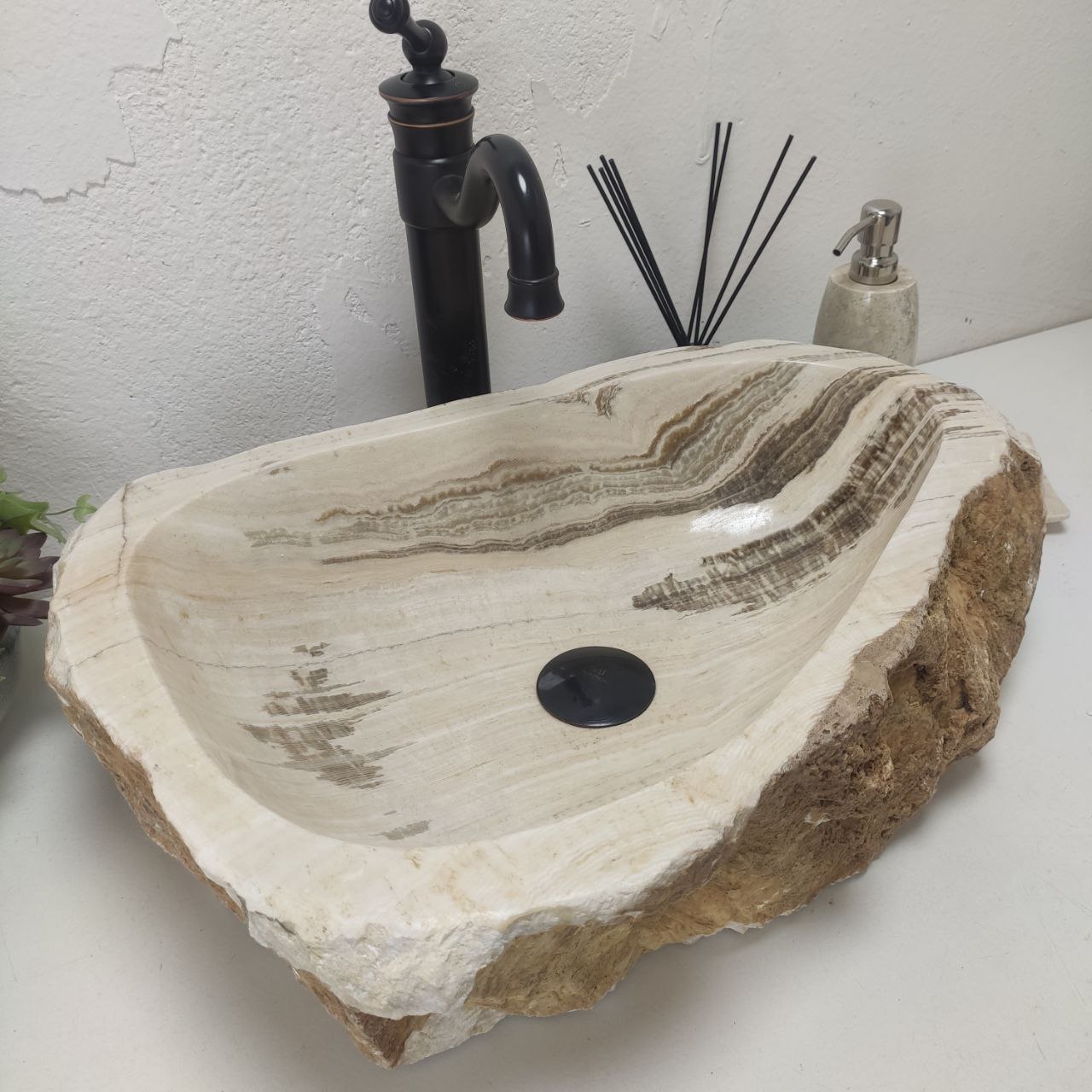 1s22qmltpmdpwmai47kewqrm8sunzo9b