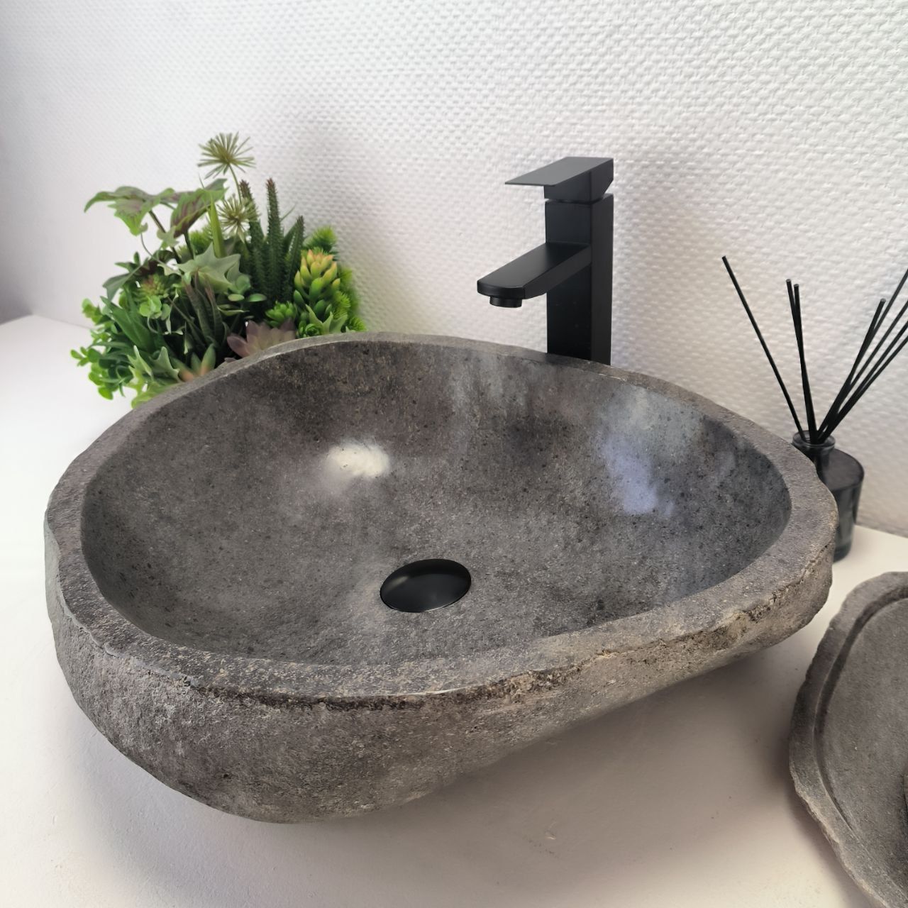 Раковина из речного камня RS-63386 (51*44*15) из натурального камня