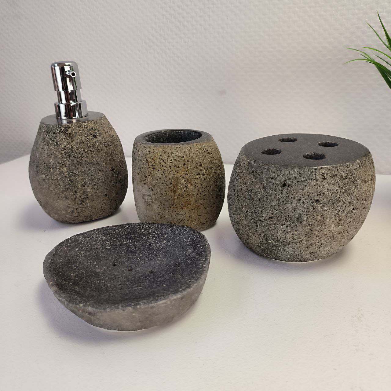 ki62p0pgvajyrvqbjyvy35ovctd8lkna