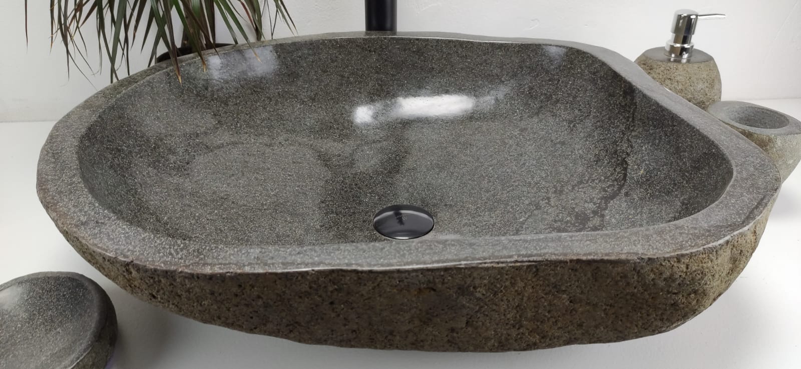 Раковина из речного камня RS-6851 (60*52*15)