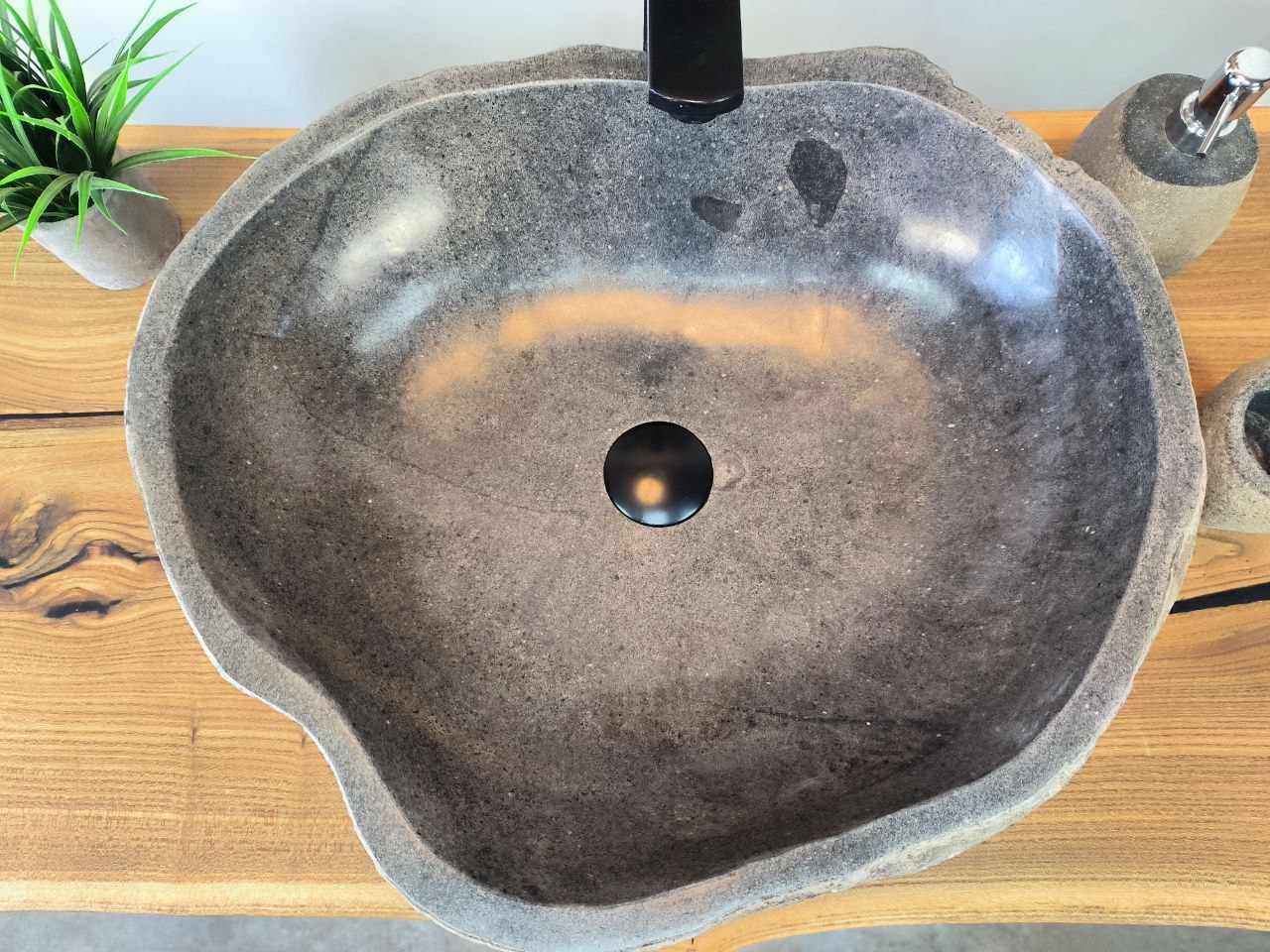 photo_2025-05-16_12-01-33