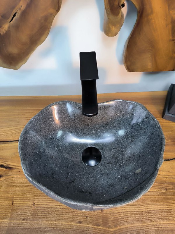 5c03f27e-f39d-41a6-8f49-eec56303071e