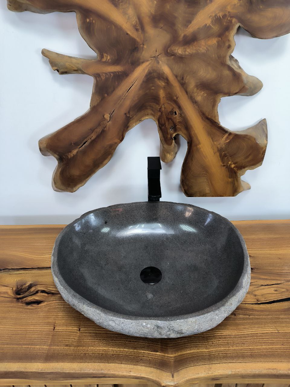 2f85a329-7559-4d6e-a02a-acb7d5402ee8