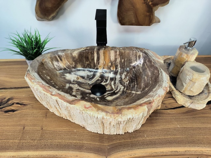 photo_2025-05-15_16-41-55