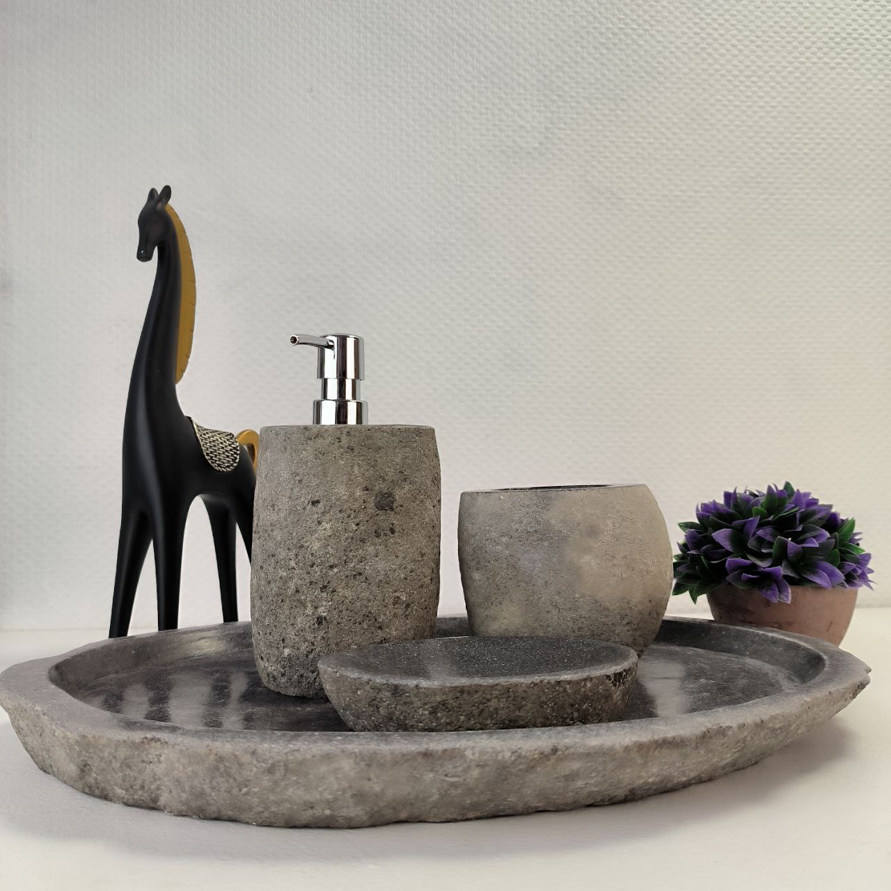 vuyffiha3vr916y247amiglindfani20