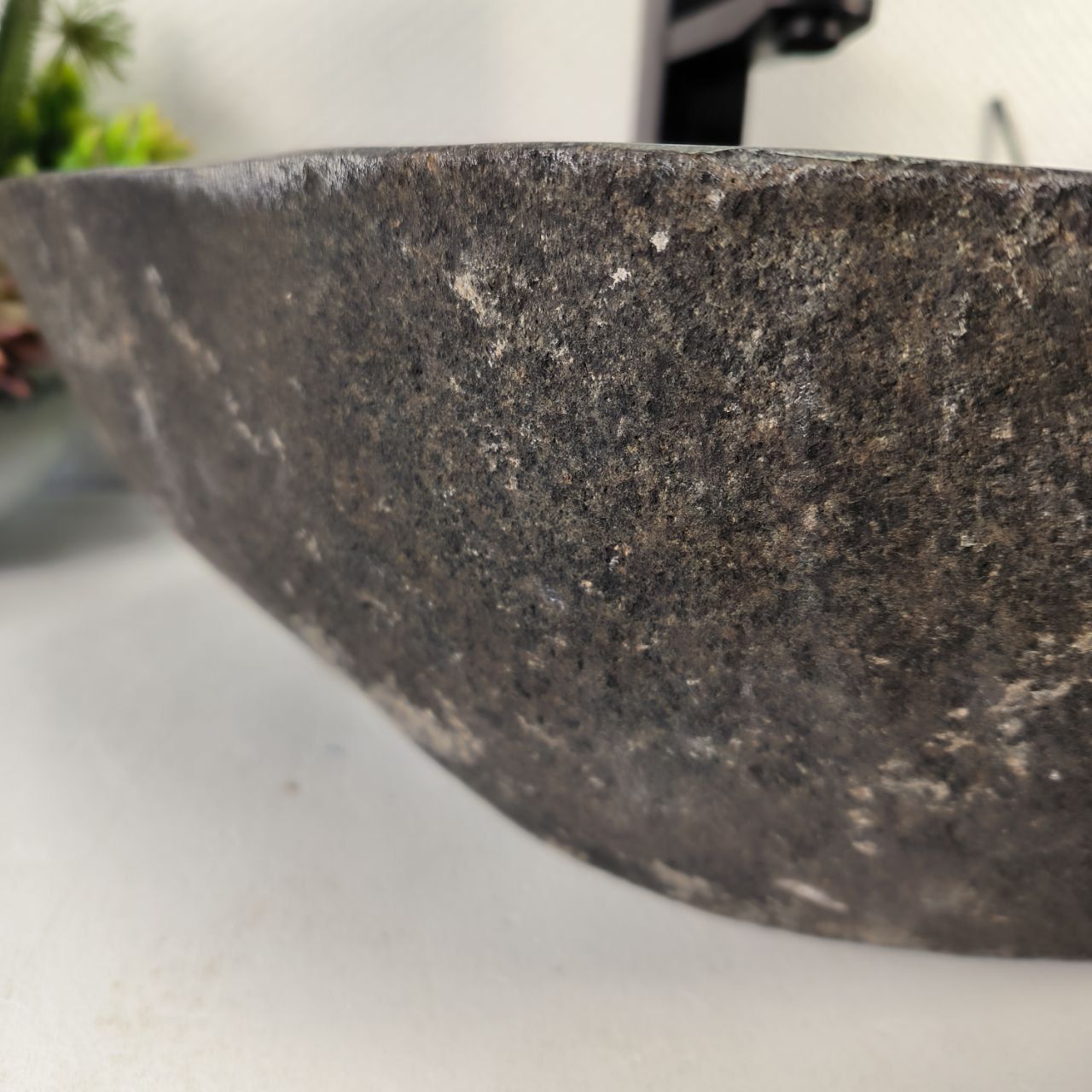 Раковина из речного камня RS-65203 49*39*15 из натурального камня