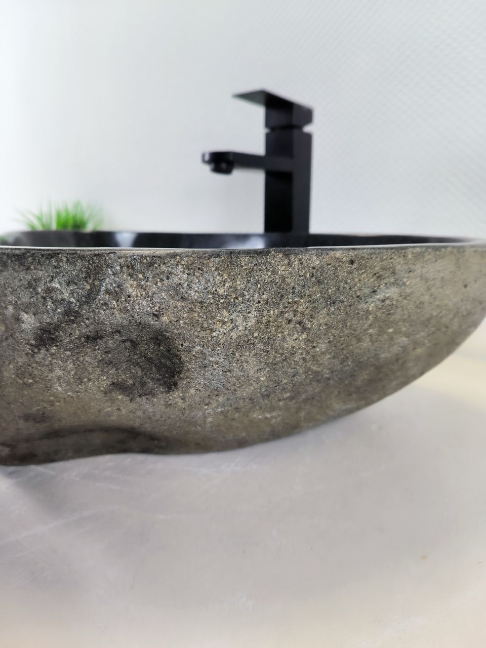 Раковина из речного камня RS-66239 56х38х15 из натурального камня