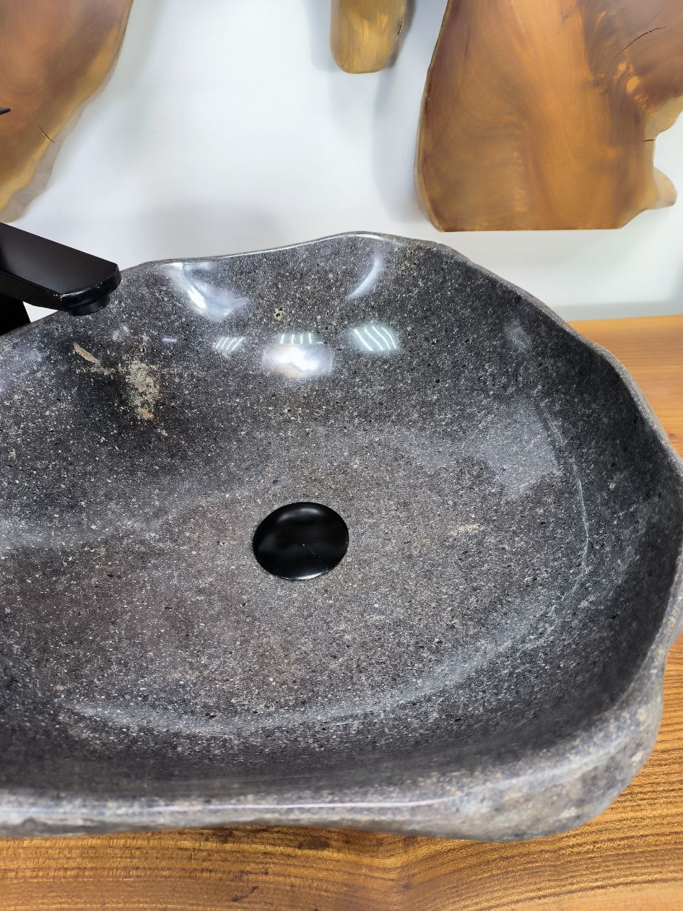 Раковина из речного камня RS-66691 47х42х16 из натурального камня