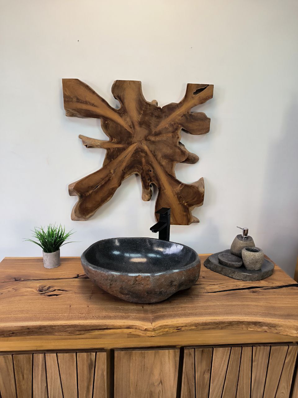 photo_2025-05-17_10-51-34