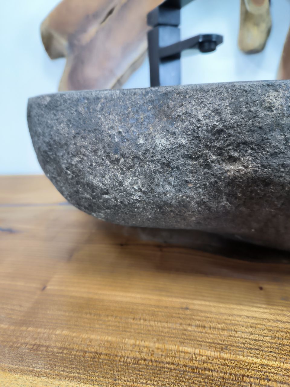 Раковина из речного камня RS-66507 55х41х15 из натурального камня