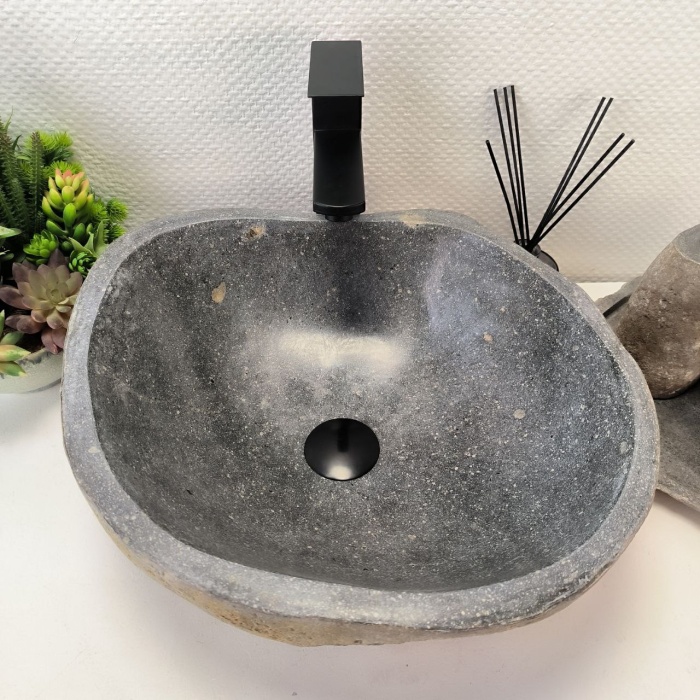 0y9vbwcm5un53ic1yv3kg7h2ch9mmm42