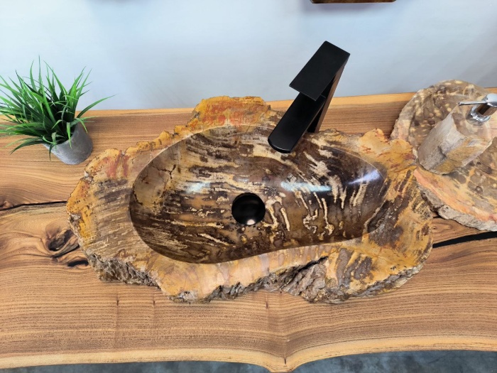 photo_2025-05-14_16-02-20