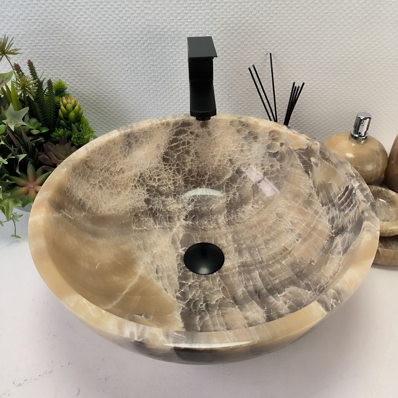 m20dct8y5wgw8e4p1rkemocaylmkpylj