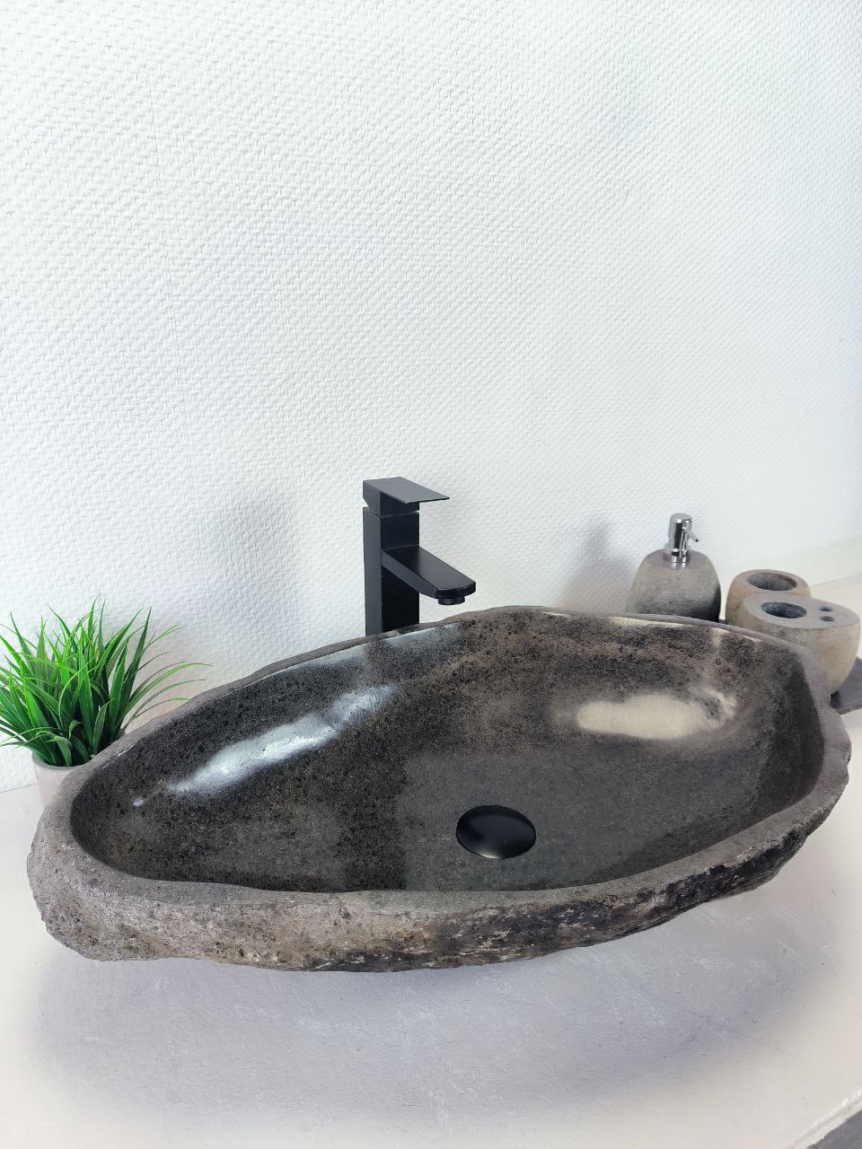 85a7863e-26d3-4ef9-84e4-57984a3d33f4